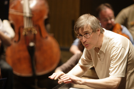 Christian Zacharias at the Théâtre des Champs Elysées, Paris, 2007 (photo)