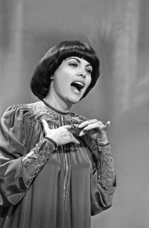 Mireille Mathieu At “Rendez-vous Du Dimanche” June 23, 1978 (b/w photo)