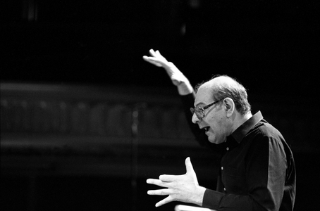 Mauricio Kagel in 1990 (b/w photo)