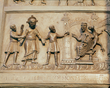 Jesus before Pilate (bronze)