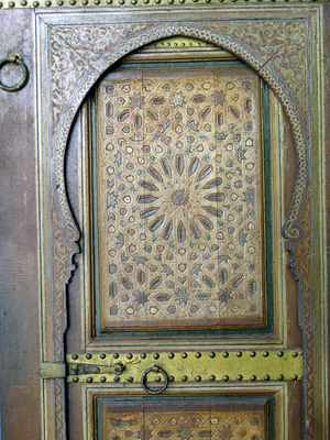 9372N Marakech Maroc on Jemaa El Fna Square 2009 door decoree carved engraved