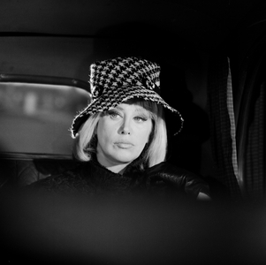 Waiting room to the afterlife, 1964 (photo)