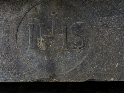 Lintel with IHS monogram, Tende, 2022 (photo)