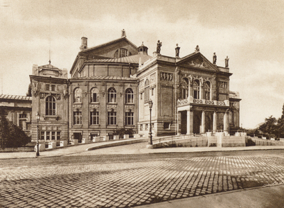 Munchen / Munich: Prinzregenten-Theater (b/w photo)