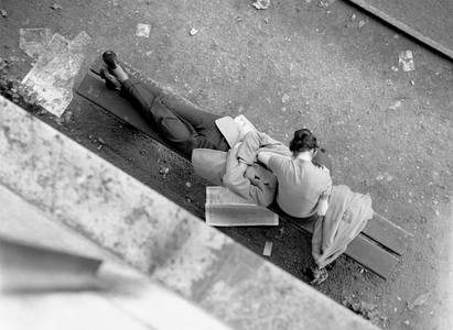 Lovers Kiss, Paris 1956 (photo)