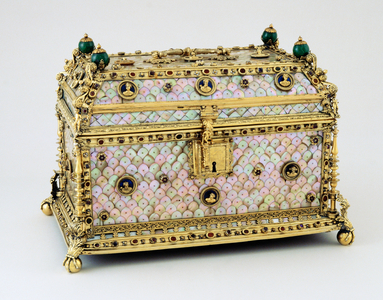 Casket, Paris …
