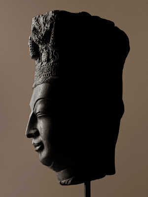 Chinese limestone head of Bodhisattva, Sui dynasty, with tall ornate crown in the col…, 2015 (photo)