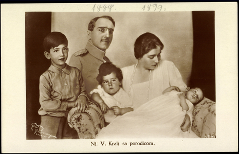Ak King Alexander I, Mary of Romania, son Peter II, Andreas, Tomislaw (b/w photo)