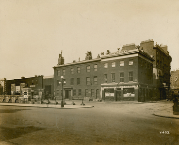 Baker Street Railway Station; photographed 27 March 1915 (photo)