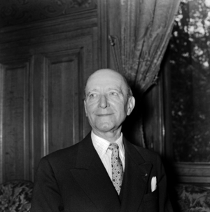 French writer Raymond Aron, c. 1955
