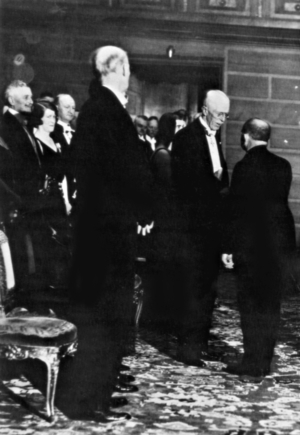 Gustav V. and Hans Fischer at the Nobel ceremony, 1930 (b/w photo)