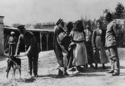 I. WK - Palestine Front - Bedouin visit 1917 (photo)