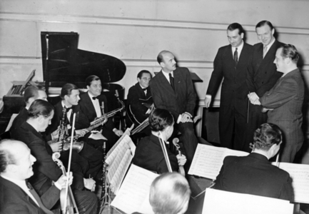 II. WK, Dance and entertainment orchestra 1942 (photo)