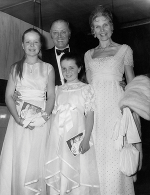 Richard Attenborough With Wife Sheila and Daughters Jane and Charlotte at Premiere of Film Oh What A Lovely War ! April 11, 1969 (b/w photo)