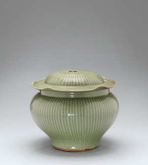Longquan Celadon Ribbed Jar & Cover (ceramic)
