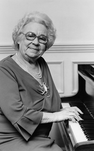 Eva Turner at piano