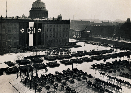 Germany, Berlin, 16.03.1935 Photo: Announcement of the reintroduction ..., 1935 (photo)