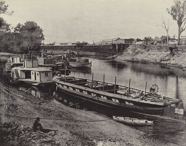 Echuca Wharf, River Murray (b/w photo)