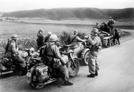 Second World War - North Africa - Tunisia (b/w photo)
