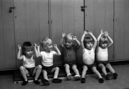 13.09.1984, Berlin, German Democratic Republic (GDR) - Little Children ..., 1984 (photo)