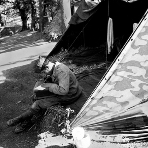 Second World War, Soldier Writing a Letter, 1943 (b/w photo)