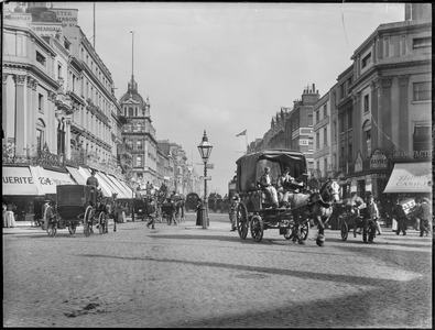 Oxford Street, City of Westminster, London, c.1880-1900(photo)