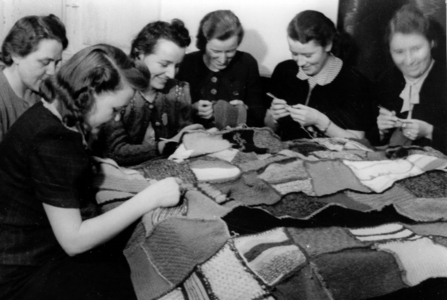 WW2 - winter clothes collection around 1942 (photo)