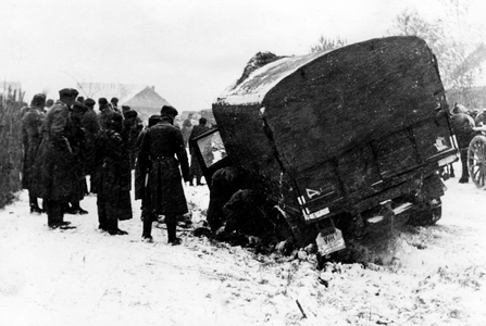 German attack on Moscow, November 1941 (b/w photo)