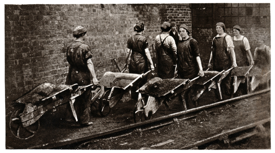 Women's work during WWI, ca 1917