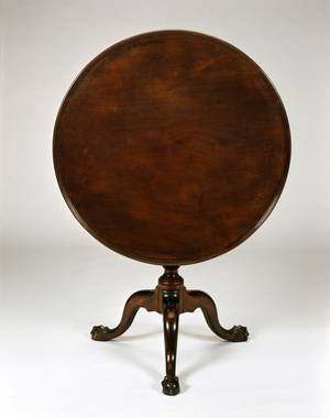 Chippendale Carved Mahogany Tilt-Top Table ca. 1770 Antique Furniture