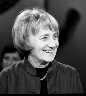 Dominique Aury  (rire )