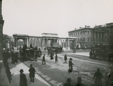 Hyde Park Corner, London (photo)