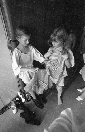 Participants of the "Pippi Longstocking" competition in the dressing room, 1970 (b/w photo)