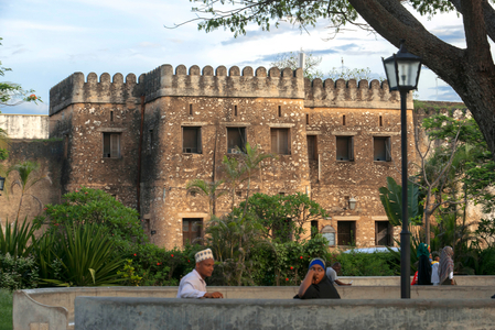View of The Old Fort from Forodhani Gardens, Stone Town, Zanzibar, Tanzania, Africa (photo)