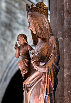 Virgin and Child "Notre-Dame de la Nef", Saint-André Cathedral, Bordeaux, 14th century (alabaster)