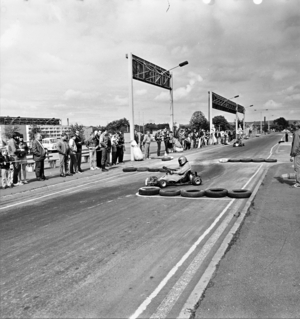 Race 01 07 1984 Karl Marx town city GDR K car race at VEB Elan Waldenburgerstrasse …, 1984 (photo)