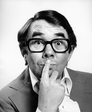 Ronnie Corbett, 1976 (photo)