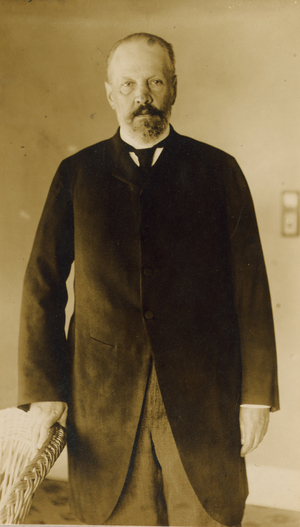 Serge Witte in his room at the Wentworth Hotel, Portsmouth 1905 (photo)