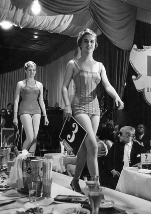 Miss Germany beauty competition 1958 (b/w photo)