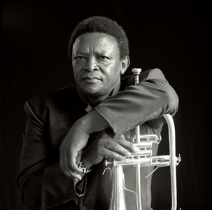 Hugh Masekela soon after his return to South Africa in the 1980s (photo)