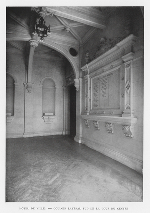 Hotel de Ville, Couloir Lateral Sud de la Cour du Centre (b/w photo)