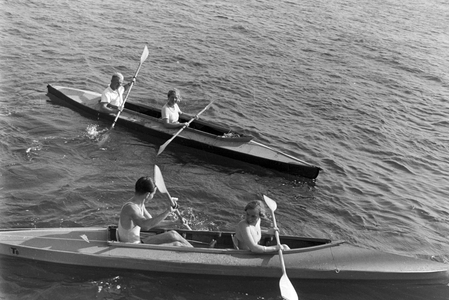 Vacation at the Baltic Sea, Germany 1930s (b/w photo)