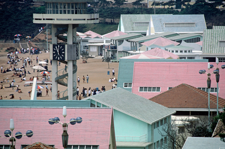 Qingdao beach resort, Shandong province, China, 1985 (photo)
