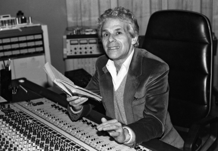 Denis Manuel