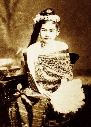 Burma / Myanmar: HRH the Myothit Princess Thiri Thuriya Dhamma Devi, daughter of King Mindon, half-sister of King Thibaw, wife of the Prince of Kawlin, c. 1880