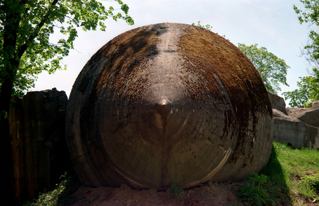 Fallen air-raid shelter - Winkel - in the military town of Wünsdorf..., 1998 (photo)