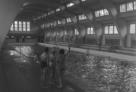 A trip to the historic indoor swimming pool in Heslach, Germany 1930s (b/w photo)