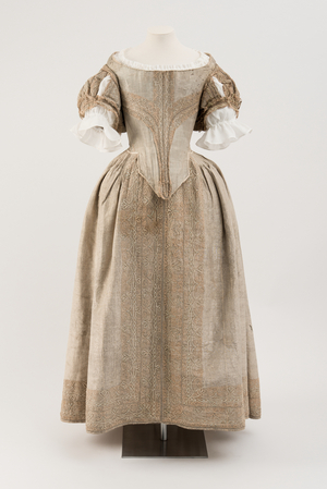 Silver Tissue Dress, 1660s (silver woven silk & metal thread decorated with parchment lace)