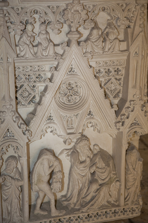 Tomb of King Pedro I, Monastery of Santa Maria de Alcobaca, Portugal (photo) 