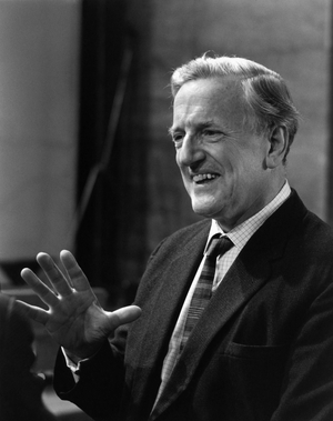 Peter Pears, male singer, 1960 (photo)